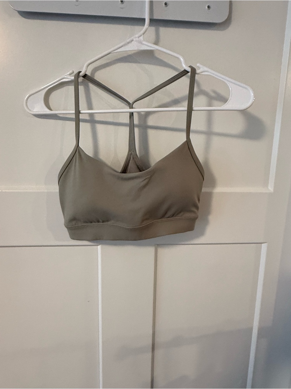 Lululemon flow y bra size 6 like new